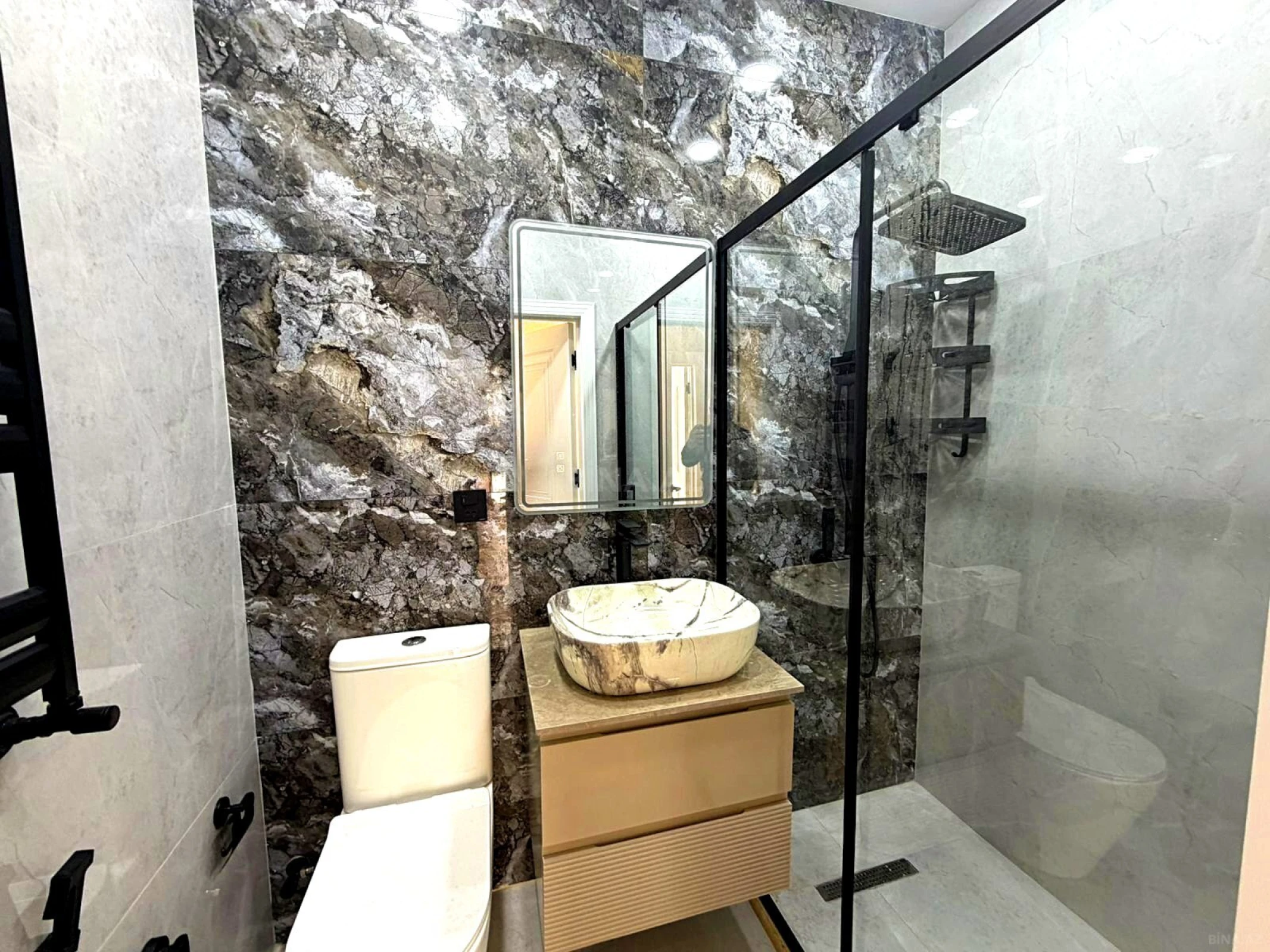 Satılır 3 otaqlı mənzil 63 m²