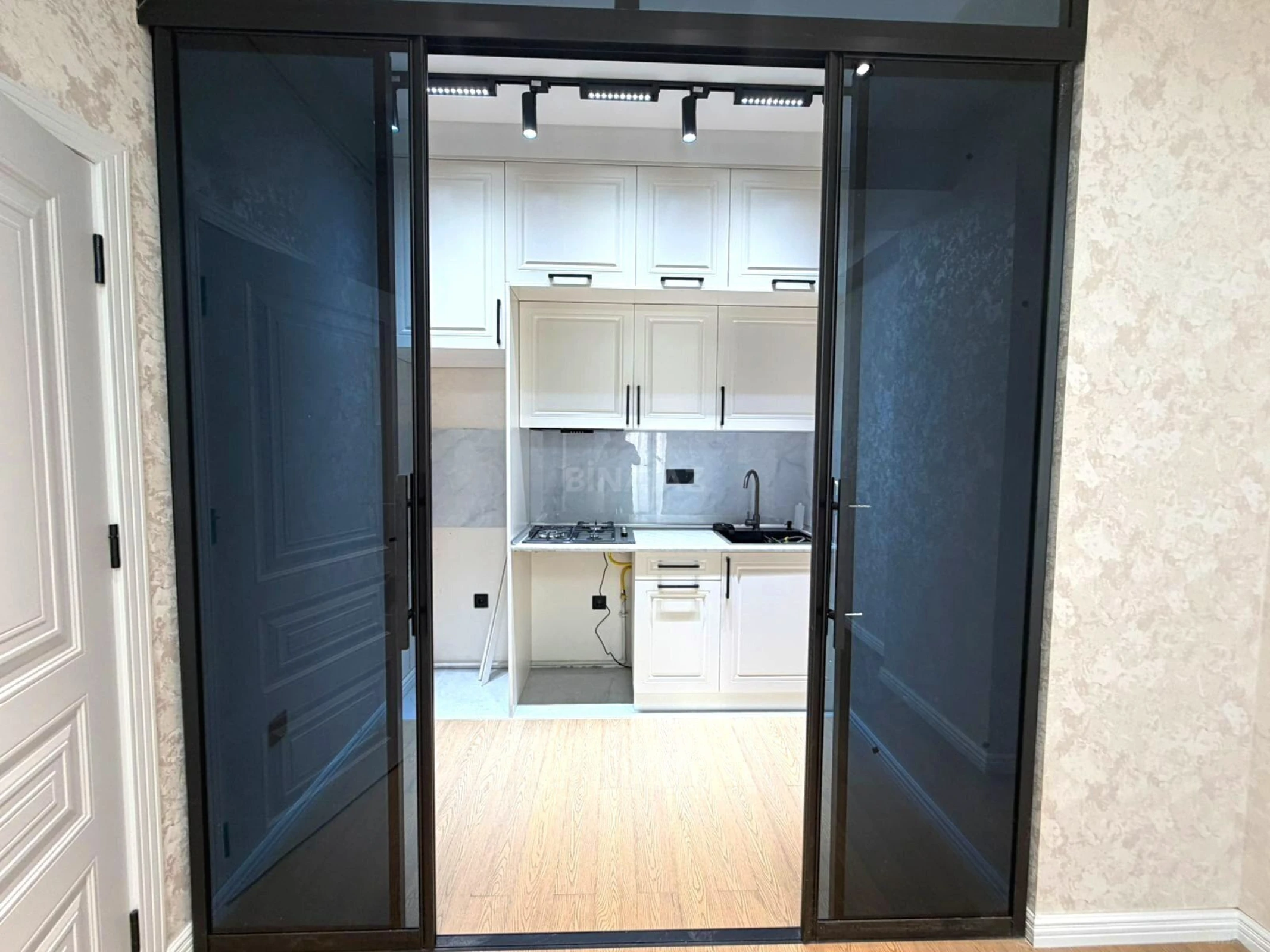 Satılır 3 otaqlı mənzil 63 m²