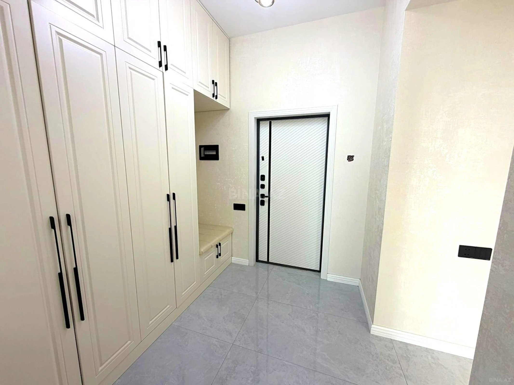 Satılır 3 otaqlı mənzil 63 m²