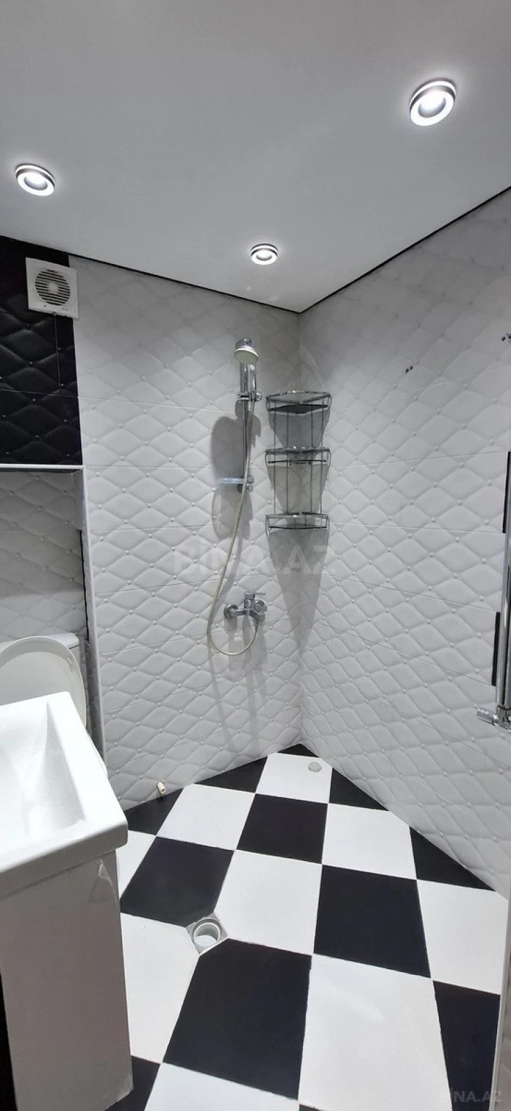 Satılır 2 otaqlı mənzil 65 m²