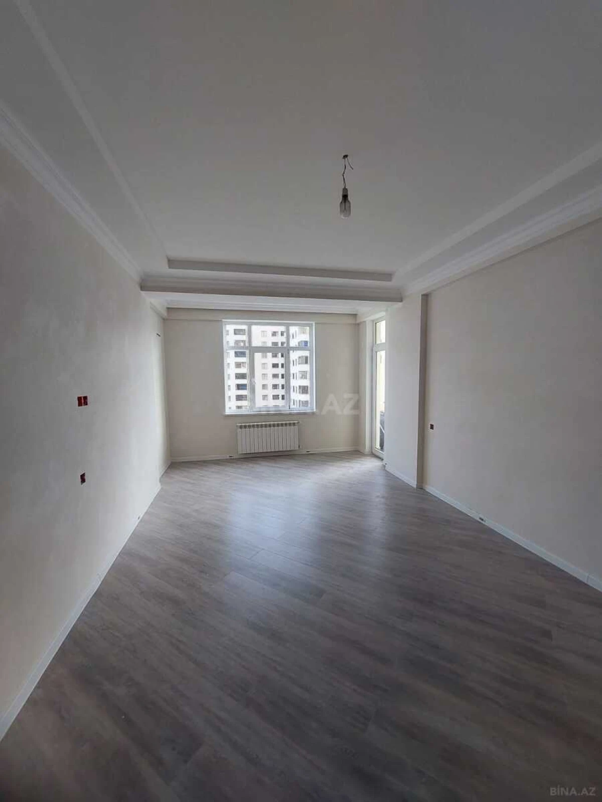 Satılır 3 otaqlı mənzil 115 m²