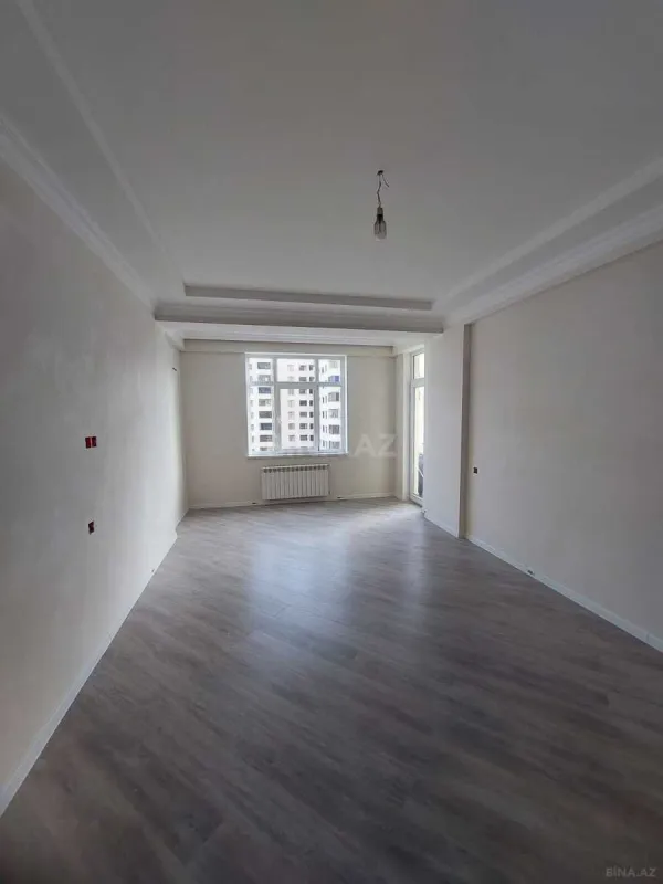 Satılır 3 otaqlı mənzil 115 m²