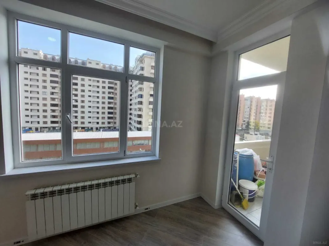 Satılır 3 otaqlı mənzil 115 m²