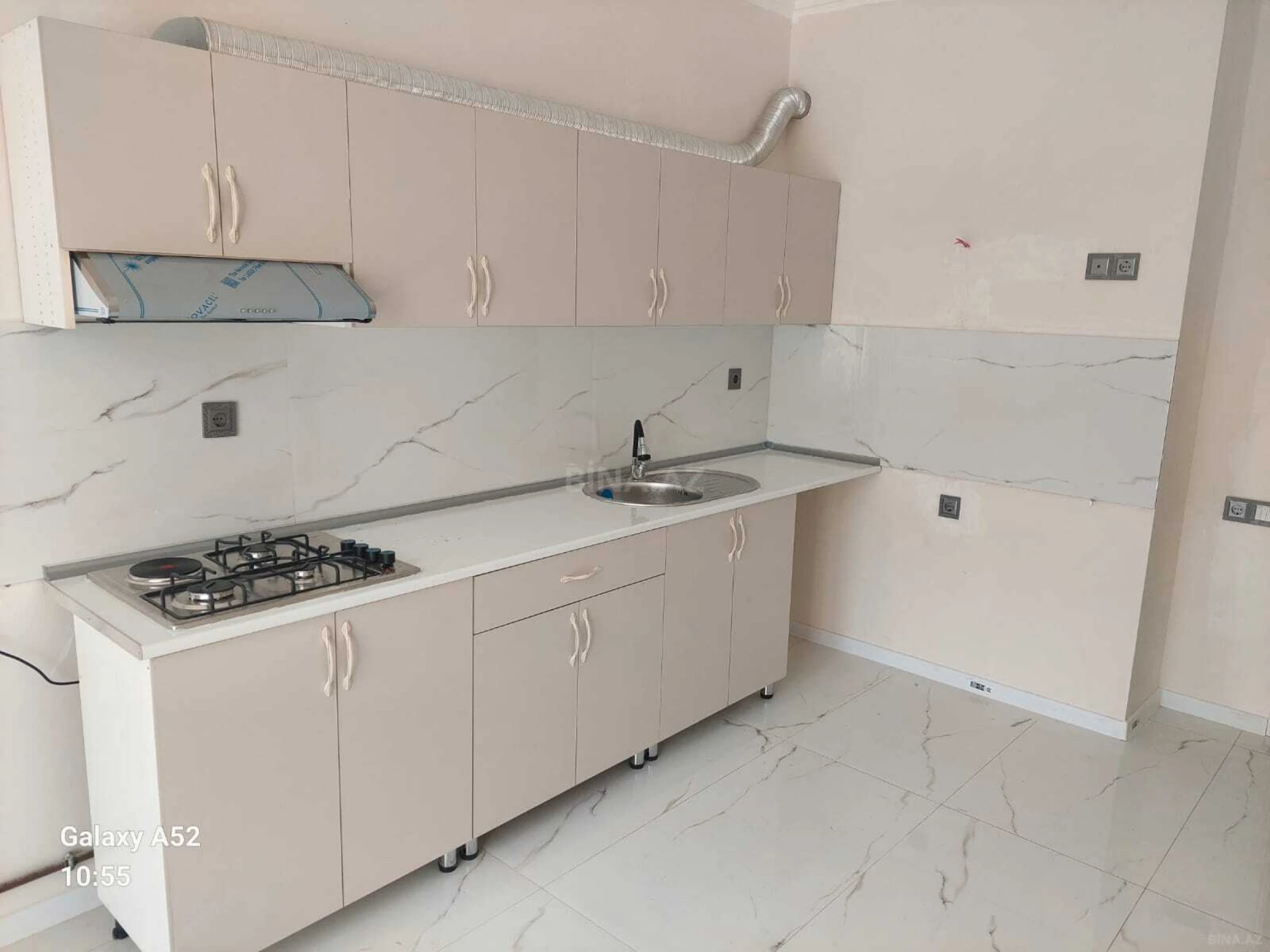Satılır 3 otaqlı mənzil 115 m²