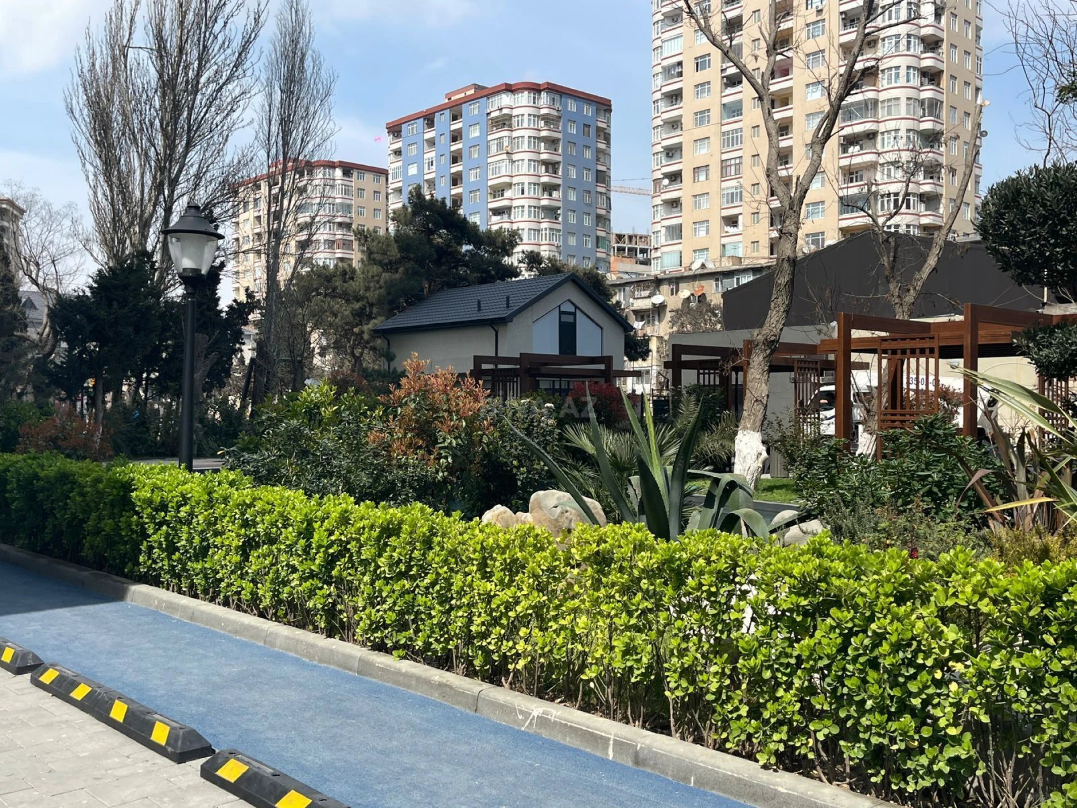 Satılır 1 otaqlı mənzil 62 m²