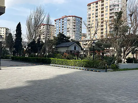 Satılır 1 otaqlı mənzil 62 m²