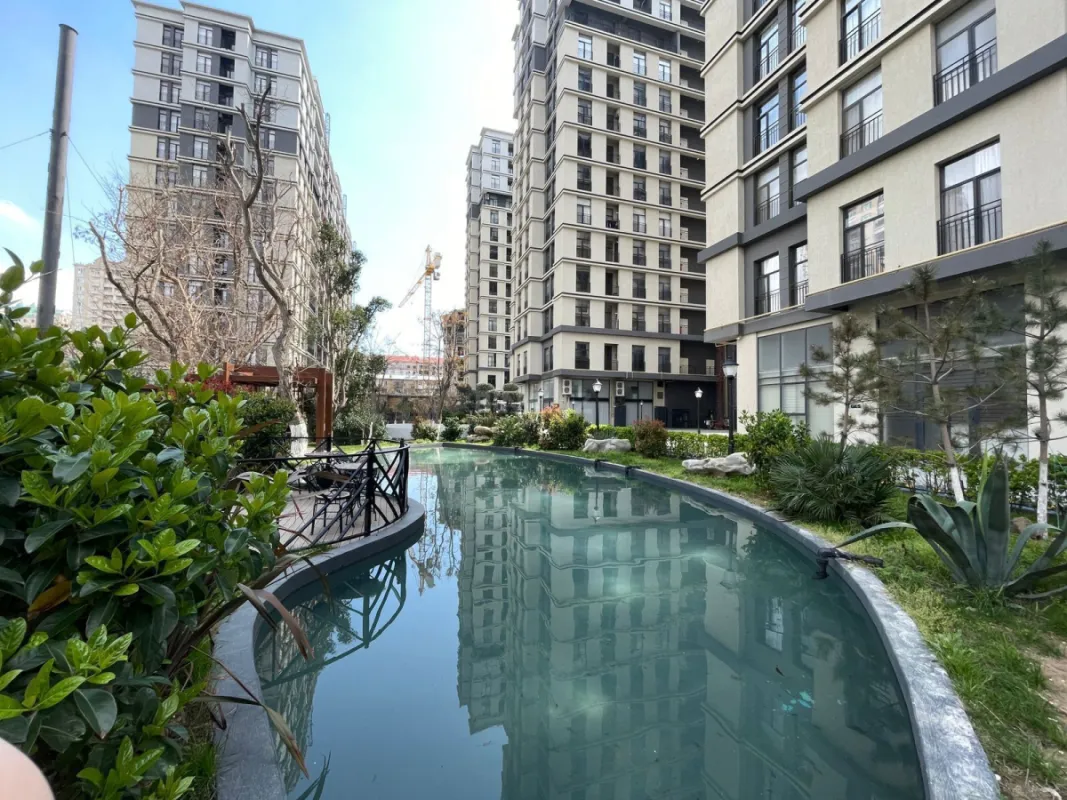 Satılır 1 otaqlı mənzil 62 m²