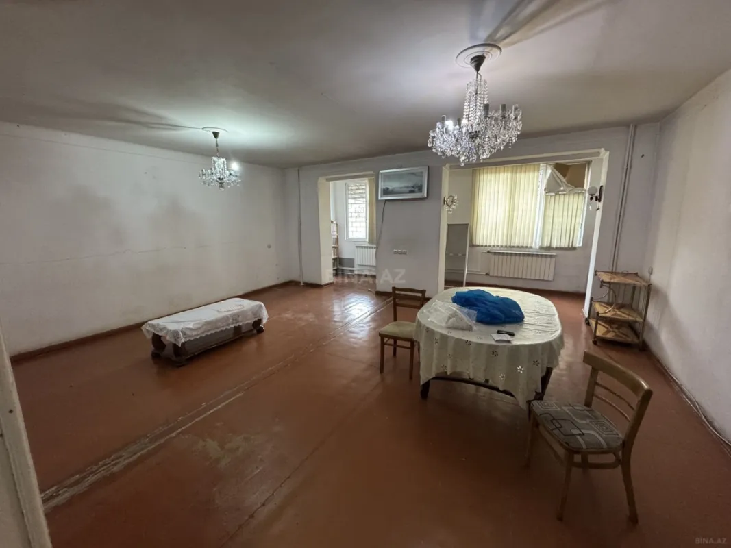 Satılır 5 otaqlı mənzil 104 m²