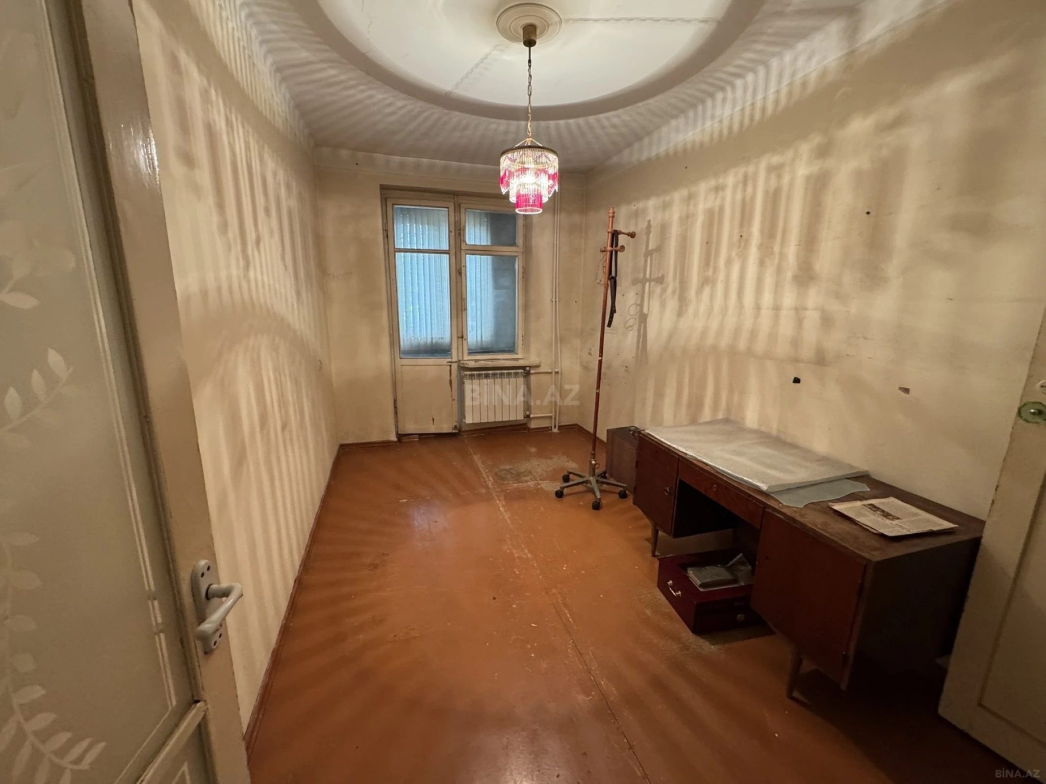 Satılır 5 otaqlı mənzil 104 m²