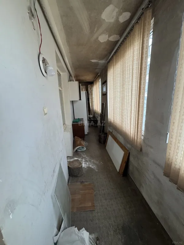 Satılır 5 otaqlı mənzil 104 m²