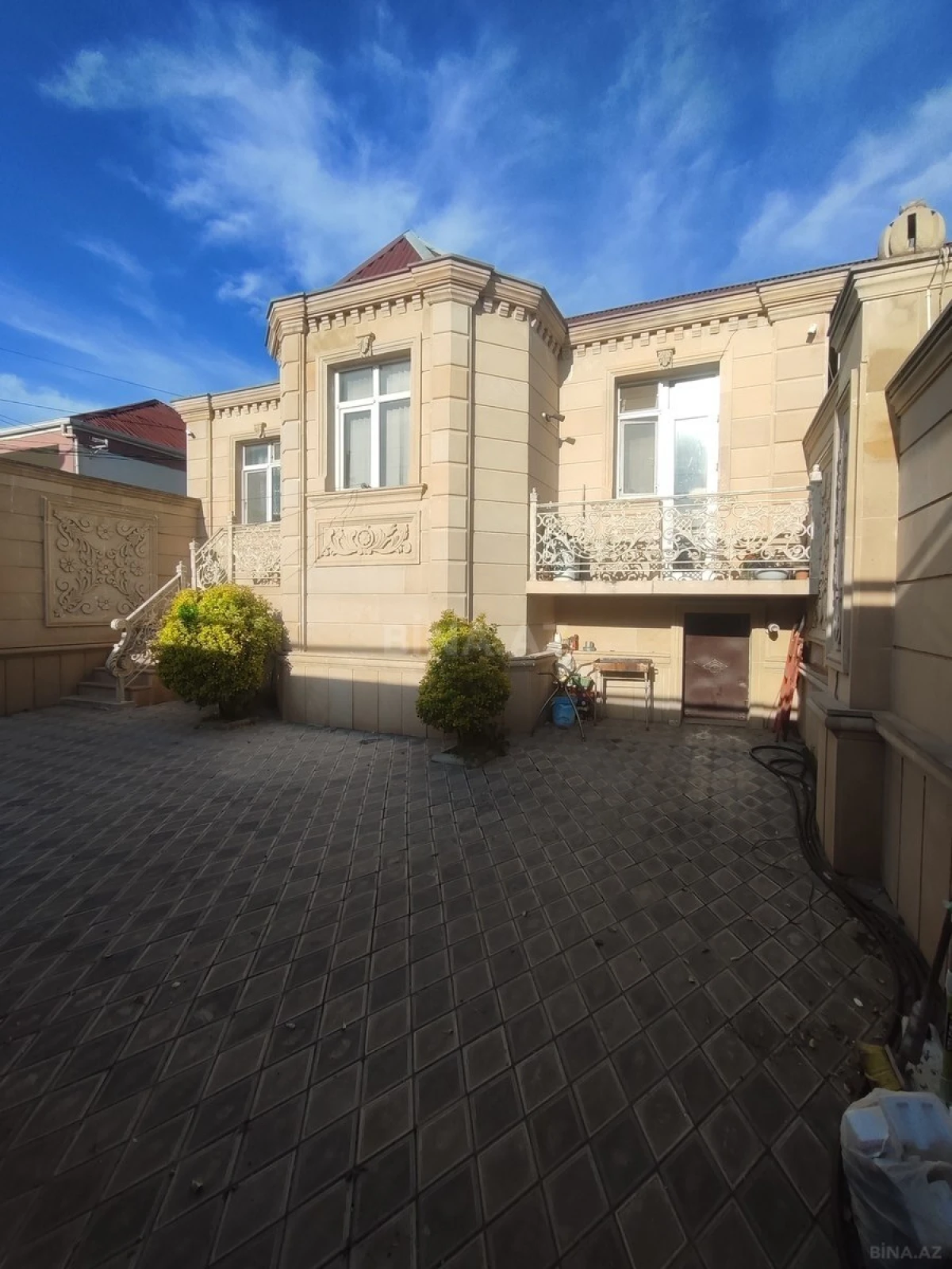 Satılır 3 otaqlı həyət evi 100 m²