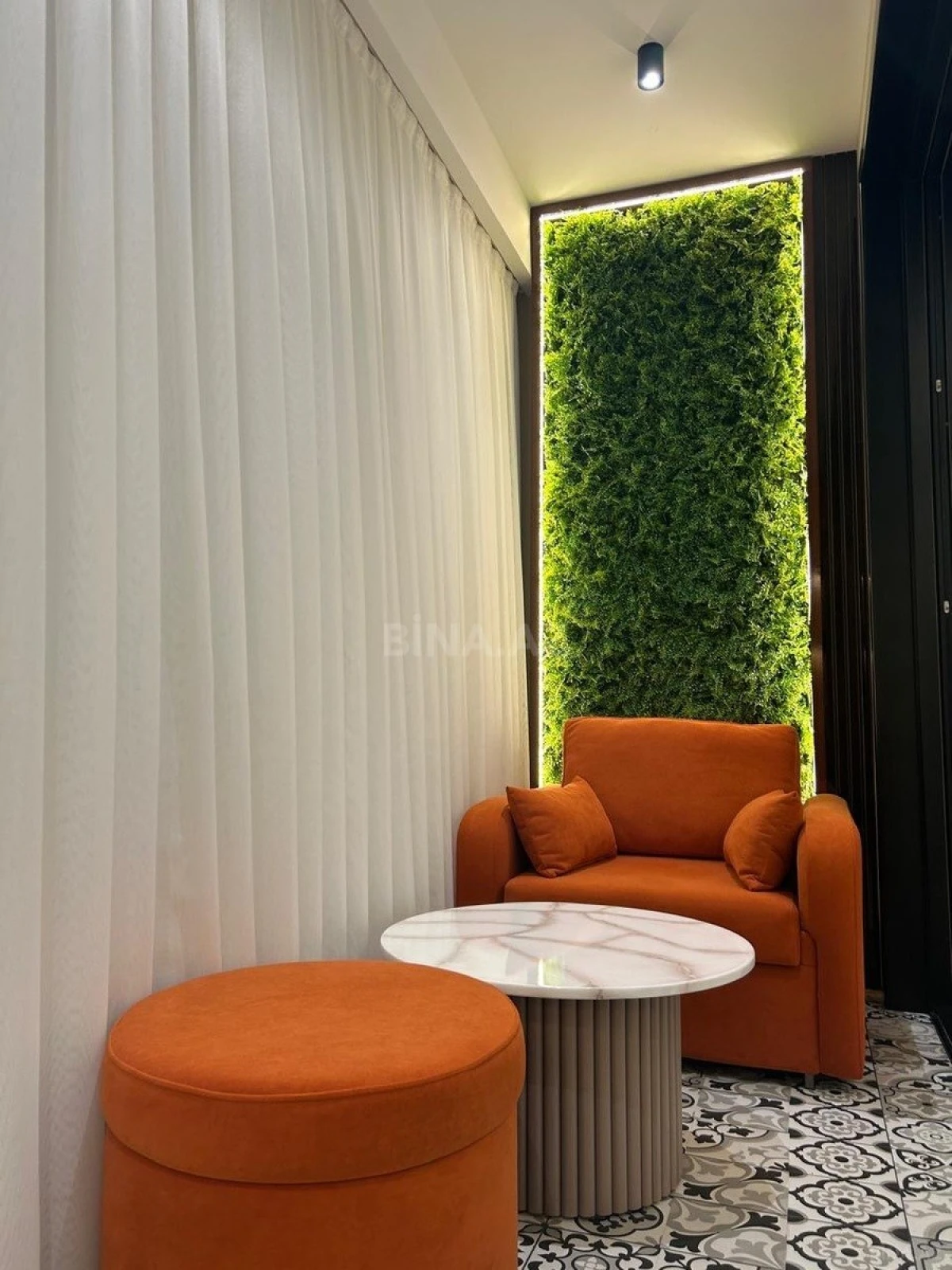 Satılır 3 otaqlı mənzil 142 m²