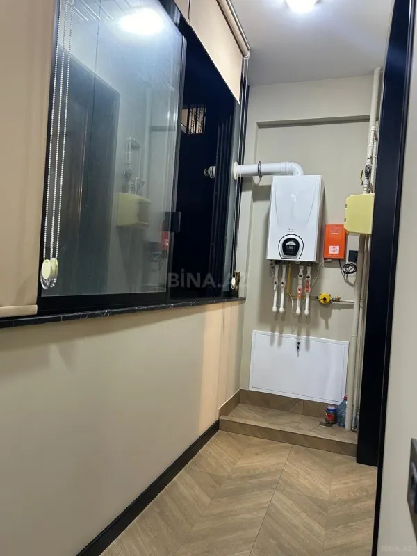 Satılır 3 otaqlı mənzil 142 m²