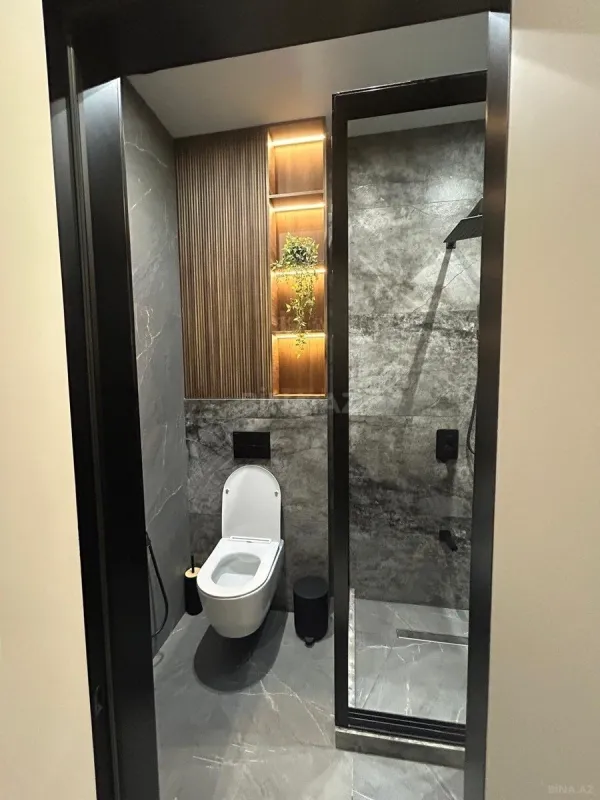 Satılır 3 otaqlı mənzil 142 m²