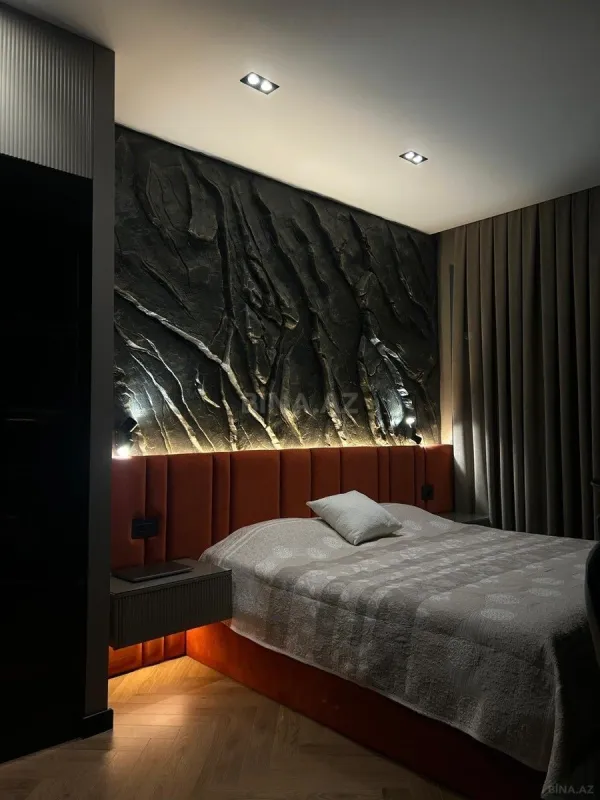 Satılır 3 otaqlı mənzil 142 m²