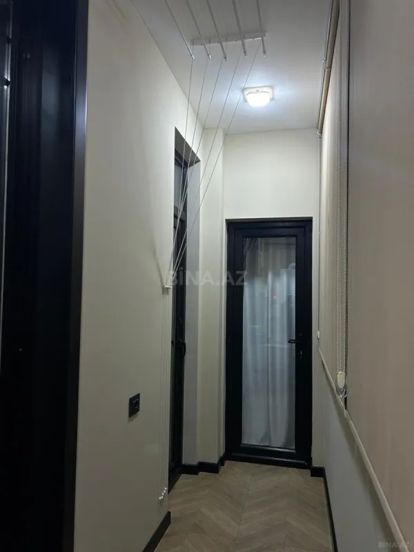 Satılır 3 otaqlı mənzil 142 m²