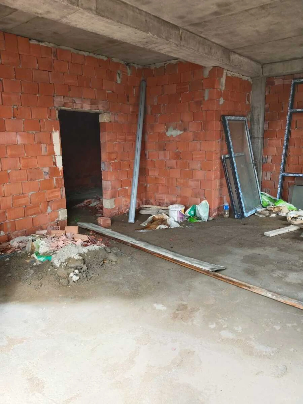 Satılır 2 otaqlı mənzil 74 m²