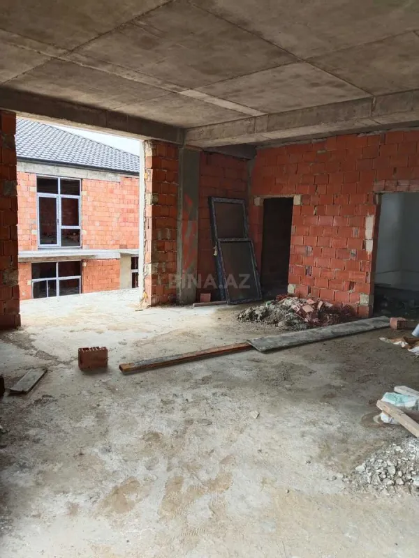 Satılır 2 otaqlı mənzil 74 m²