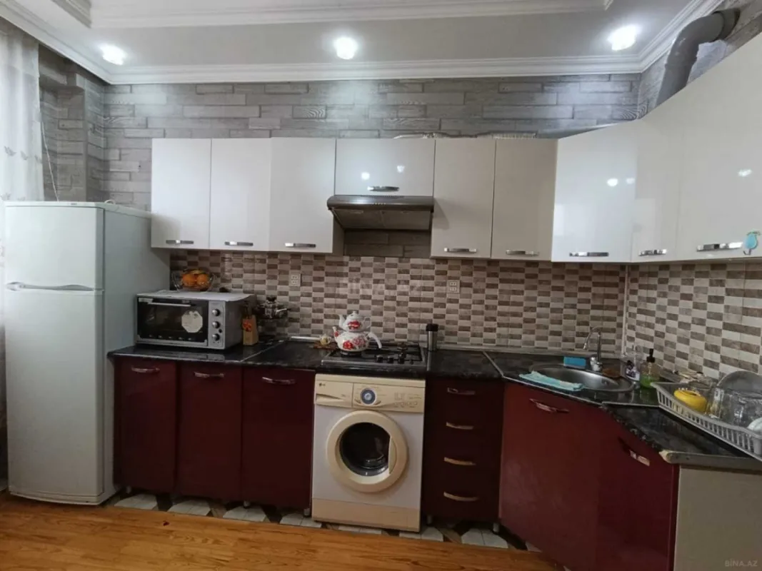 Kirayə verilir 3 otaqlı mənzil 94 m²
