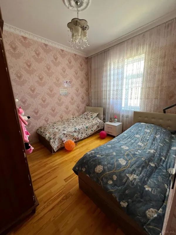 Satılır 4 otaqlı həyət evi 140 m²