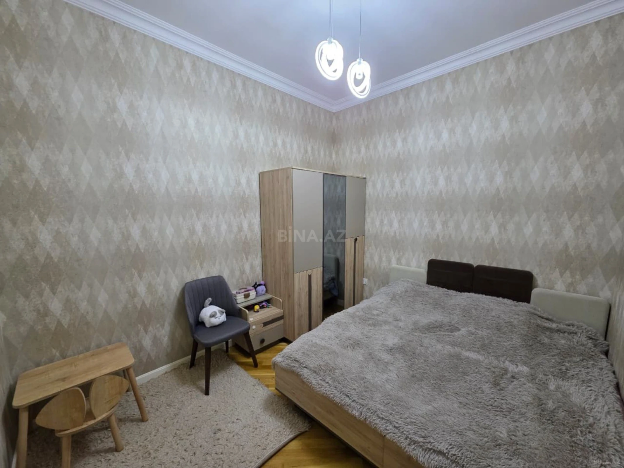 Satılır 3 otaqlı mənzil 73 m²