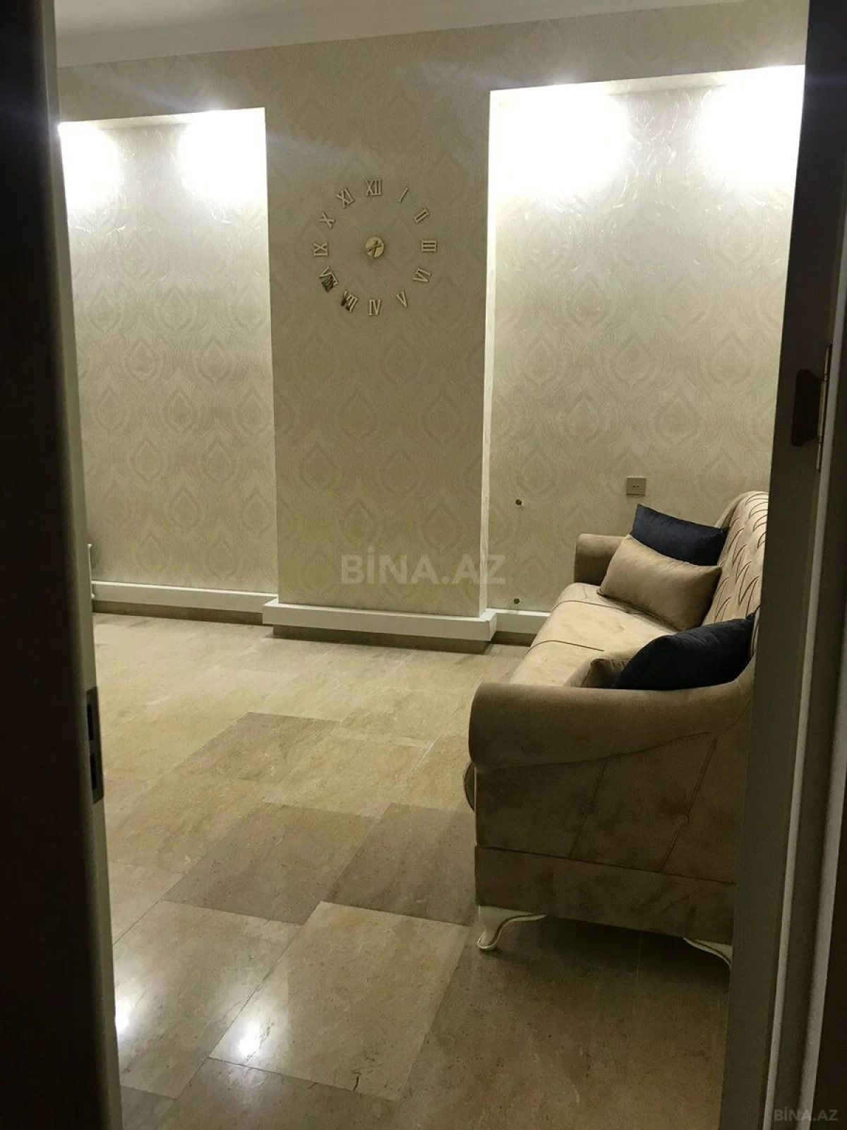 Satılır 3 otaqlı mənzil 90 m²