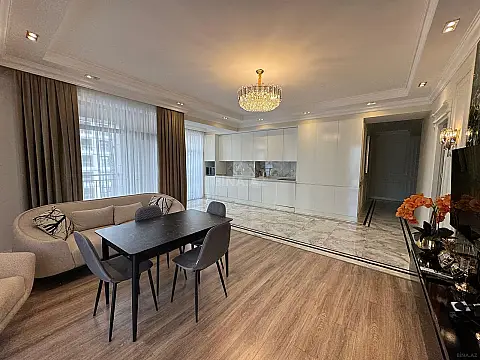 Kirayə verilir 3 otaqlı mənzil 140 m²