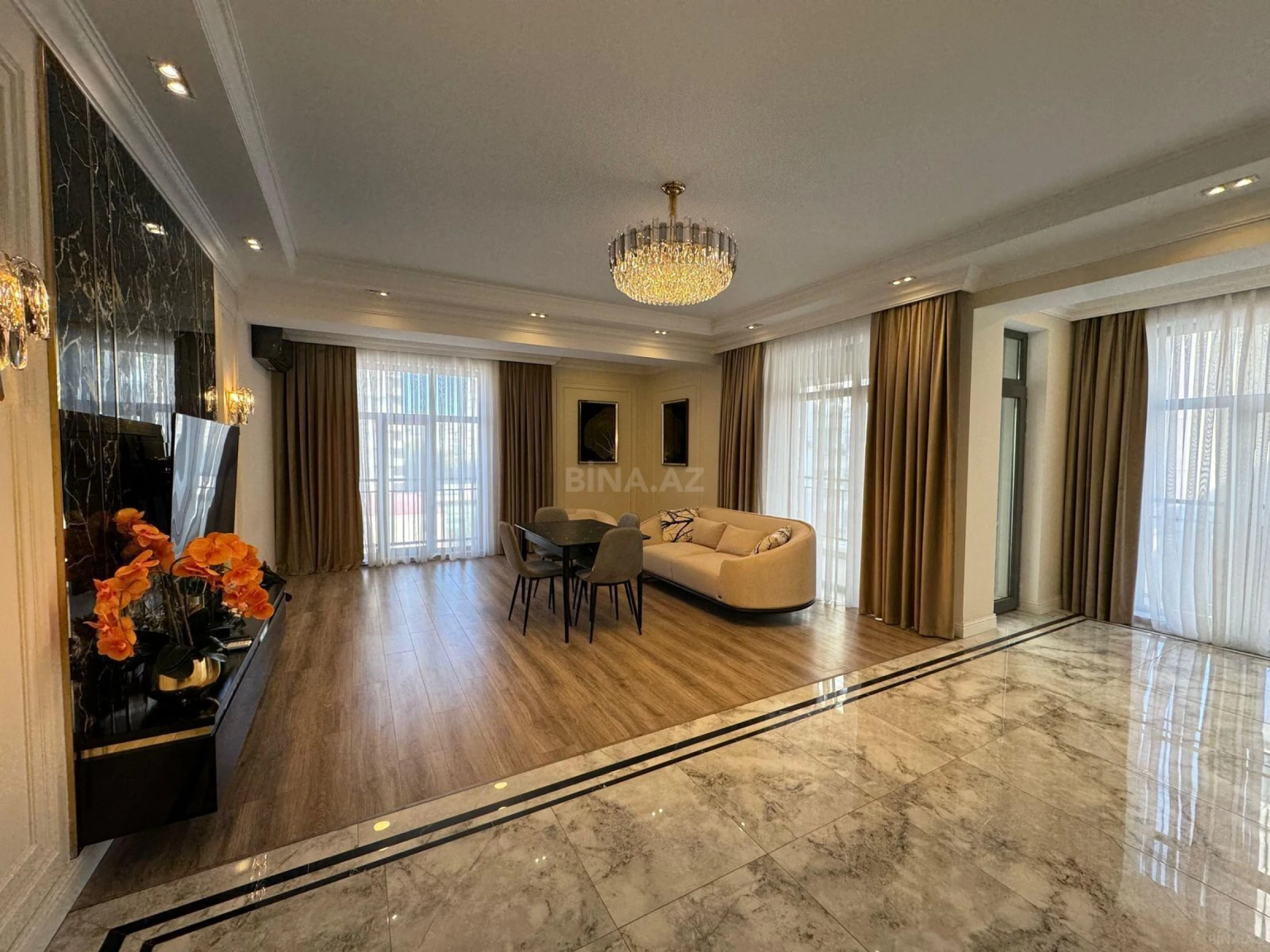 Kirayə verilir 3 otaqlı mənzil 140 m²