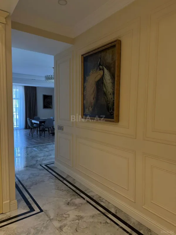 Kirayə verilir 3 otaqlı mənzil 140 m²