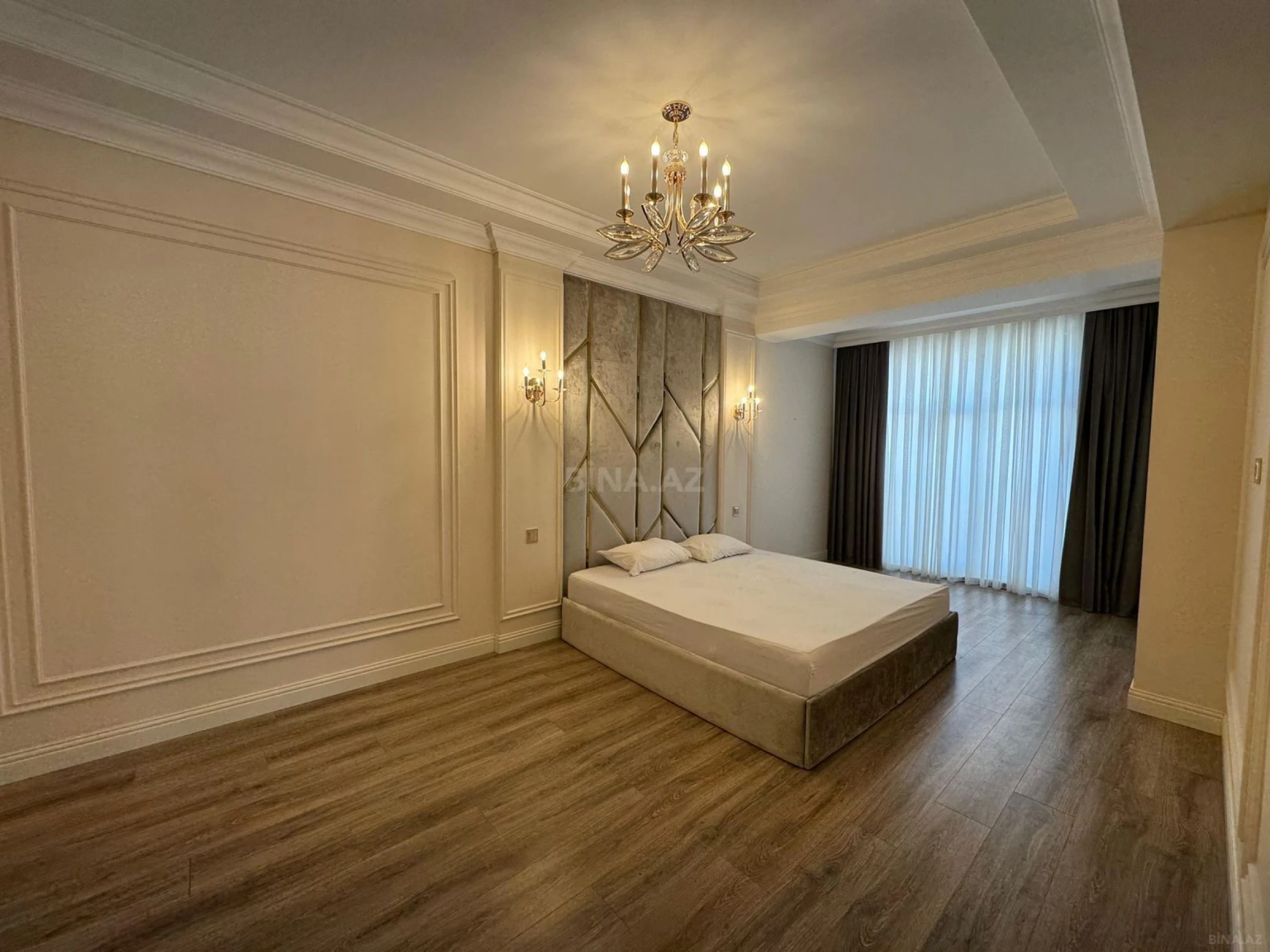 Kirayə verilir 3 otaqlı mənzil 140 m²