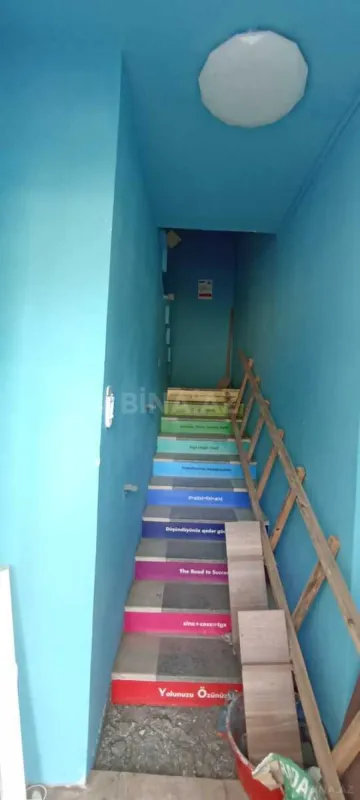 Kirayə verilir obyekt 180 m²