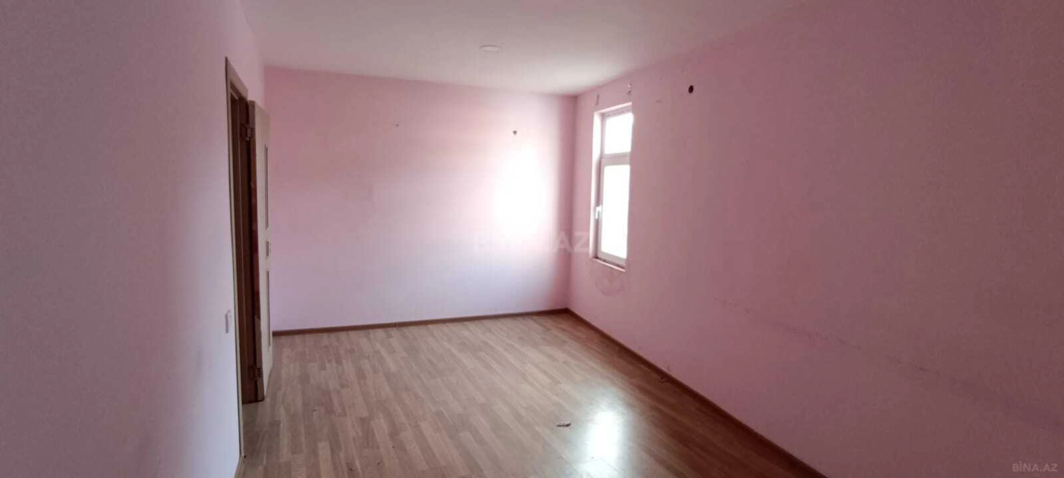 Kirayə verilir obyekt 180 m²