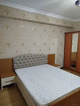 Satılır 2 otaqlı mənzil 80 m²