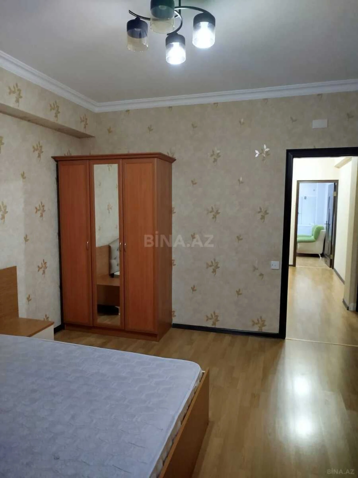 Satılır 2 otaqlı mənzil 80 m²