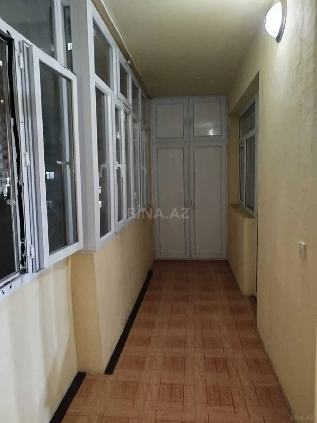 Satılır 2 otaqlı mənzil 80 m²