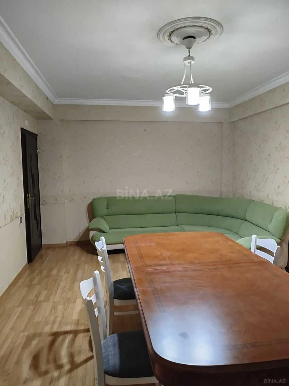 Satılır 2 otaqlı mənzil 80 m²