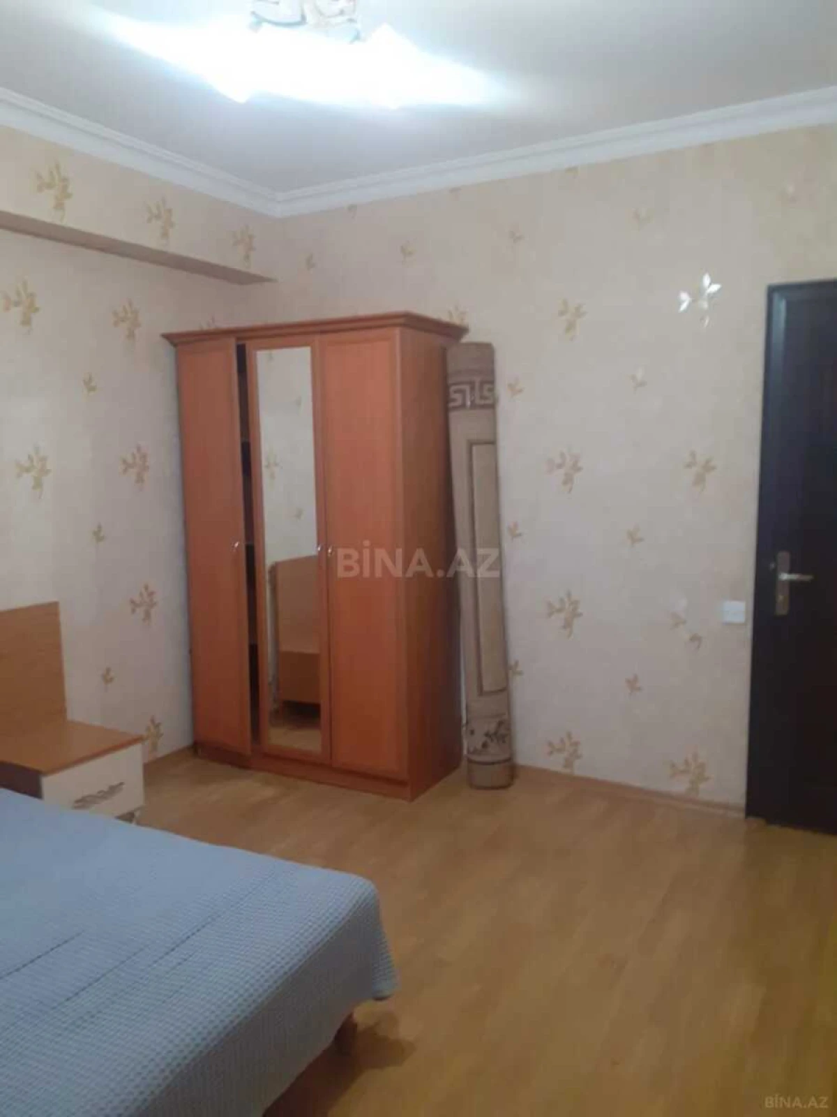 Satılır 2 otaqlı mənzil 80 m²