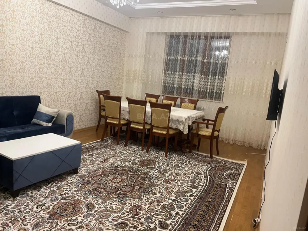 Kirayə verilir 2 otaqlı mənzil 70 m²