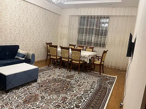 Kirayə verilir 2 otaqlı mənzil 70 m²