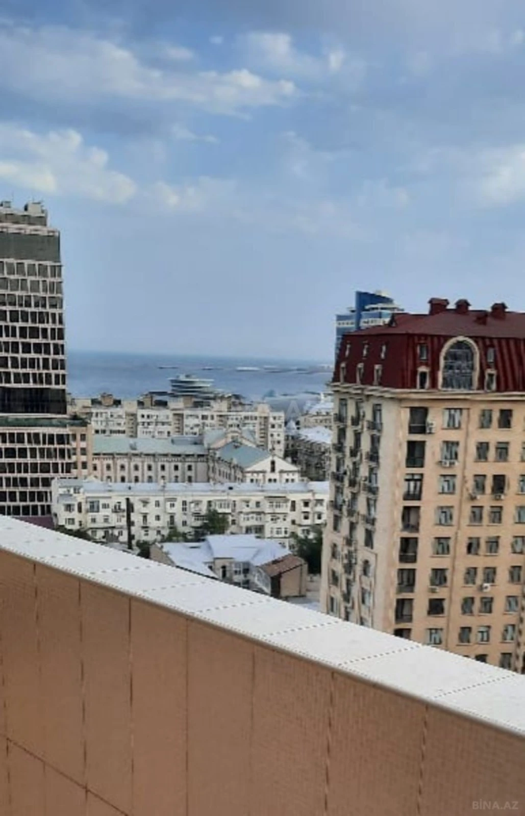 Kirayə verilir 2 otaqlı mənzil 85 m²