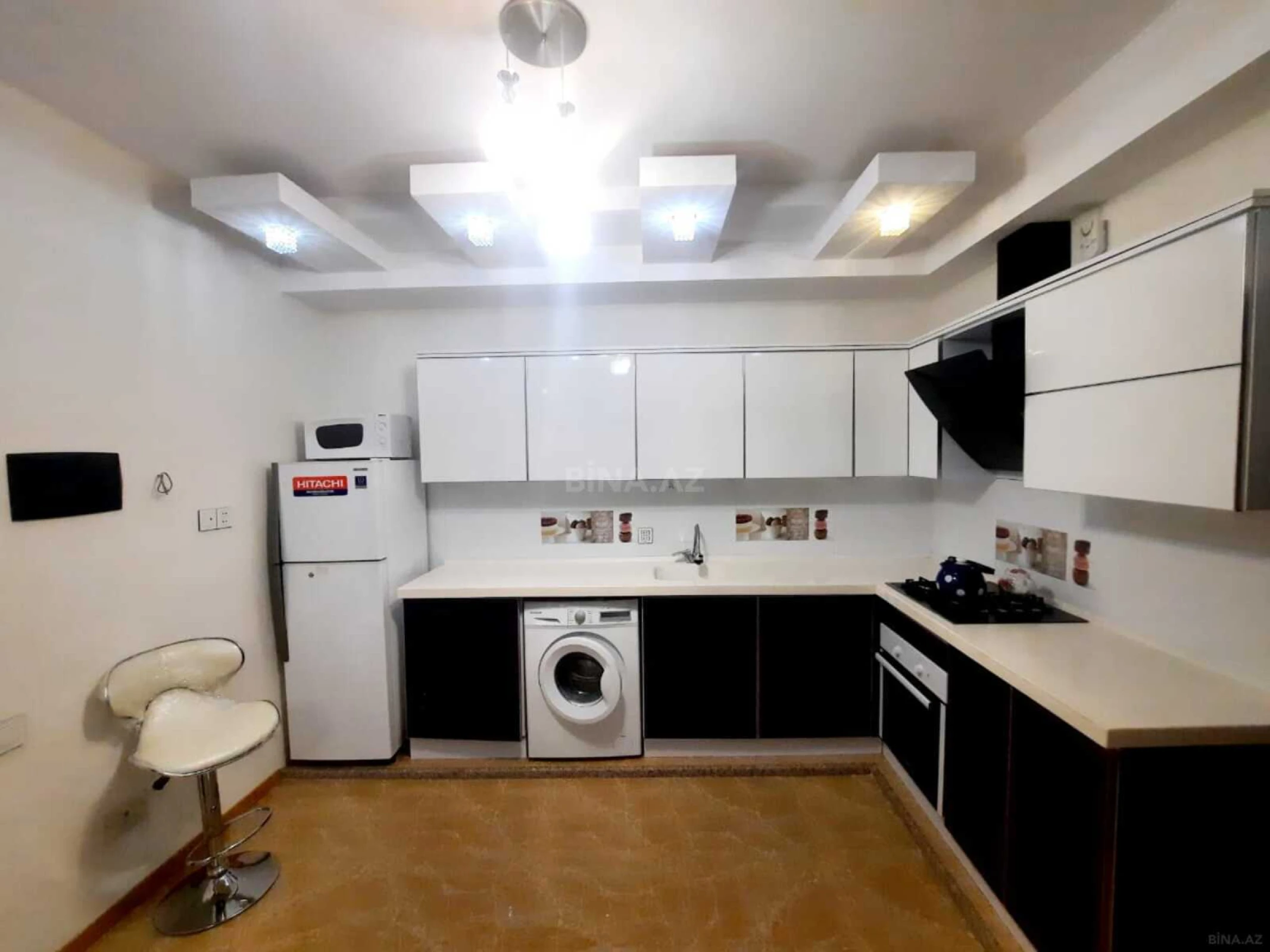Kirayə verilir 2 otaqlı mənzil 85 m²