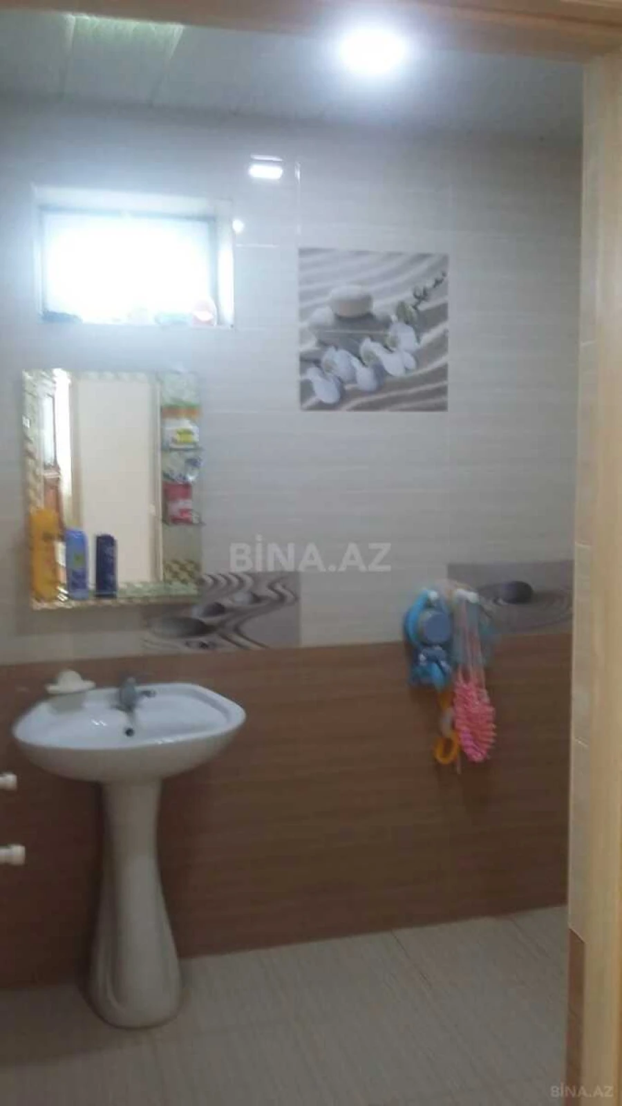 Satılır 6 otaqlı həyət evi 300 m²