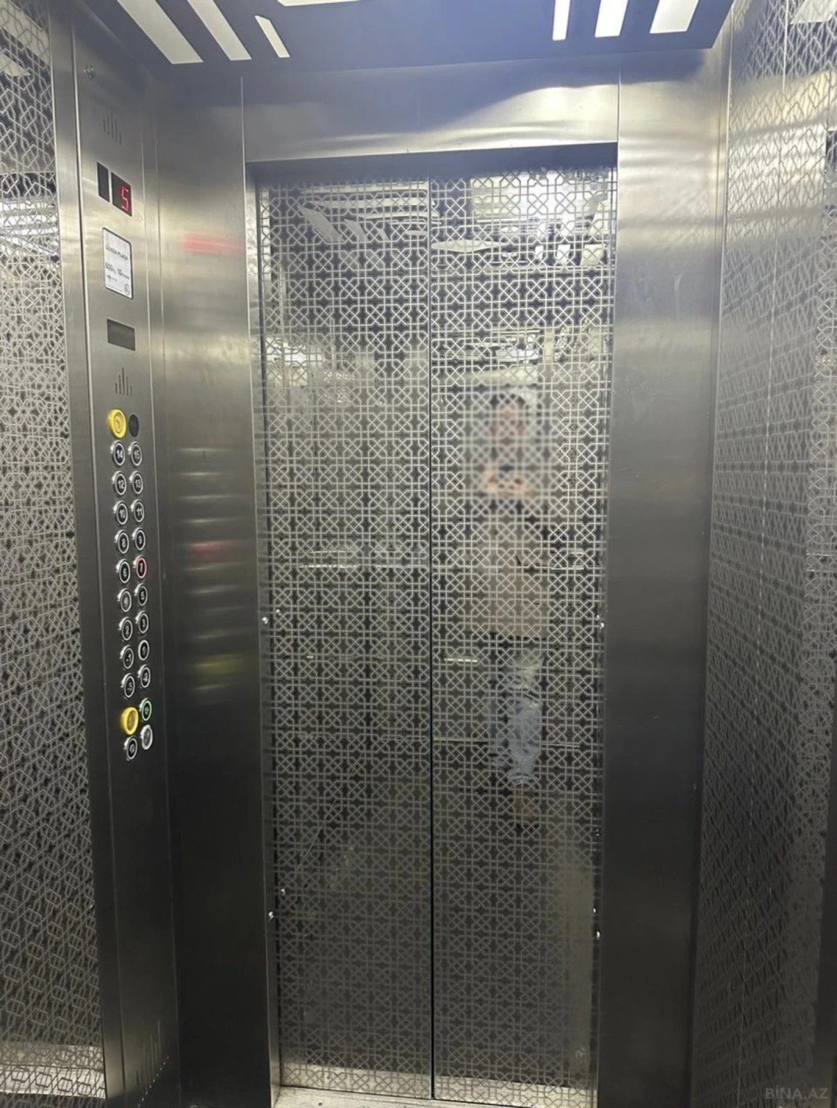 Satılır 4 otaqlı ofis 146 m²