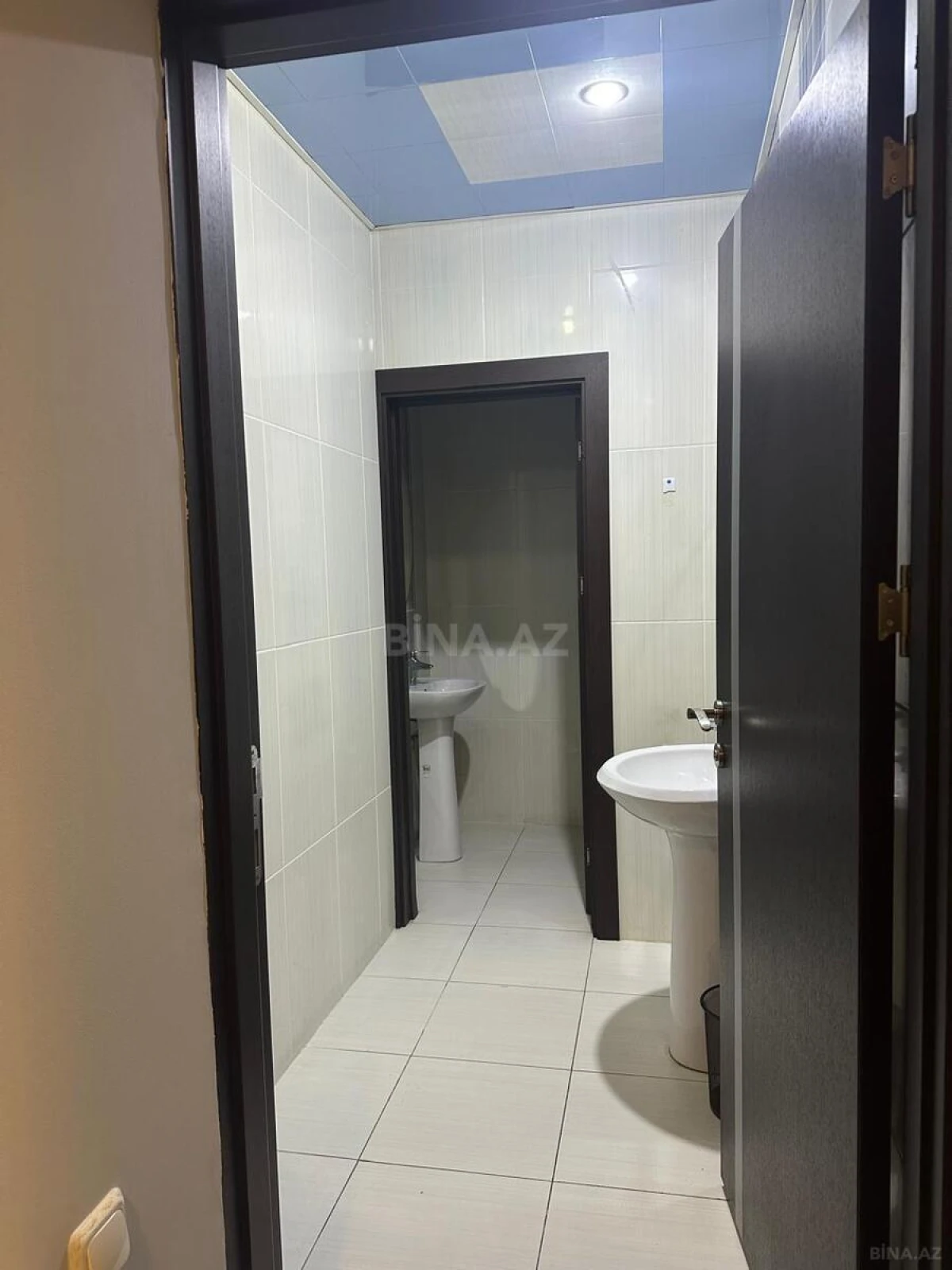 Satılır 4 otaqlı ofis 146 m²