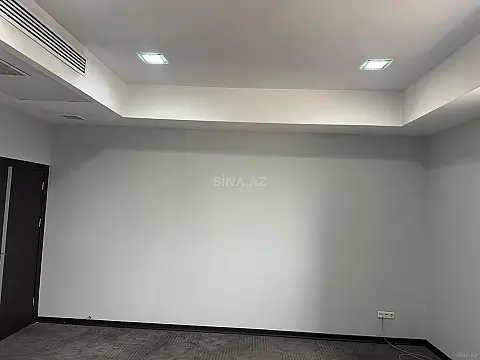 Satılır 4 otaqlı ofis 146 m²