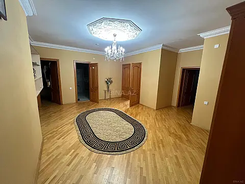 Kirayə verilir 3 otaqlı mənzil 175 m²