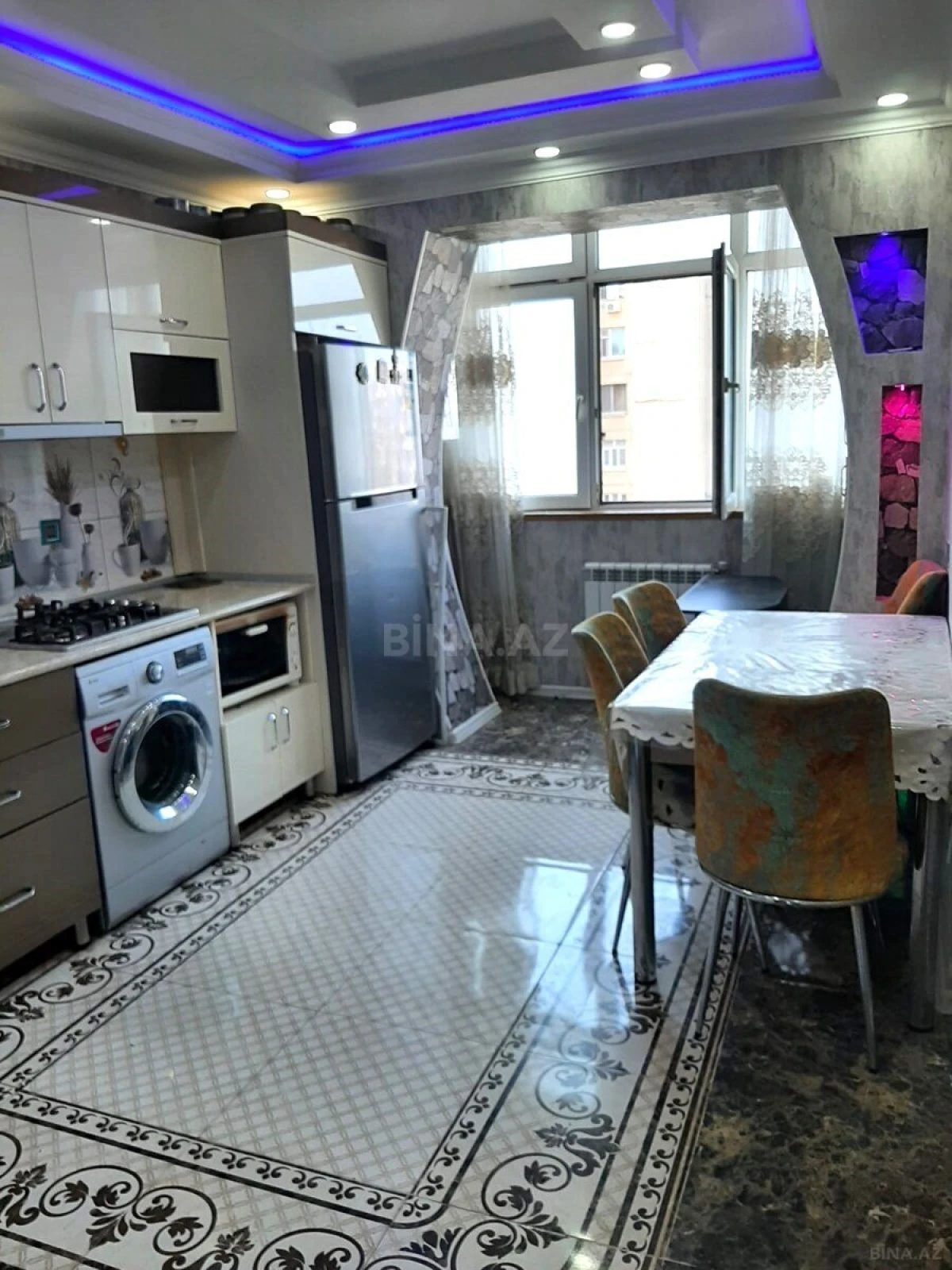 Satılır 2 otaqlı mənzil 60 m²