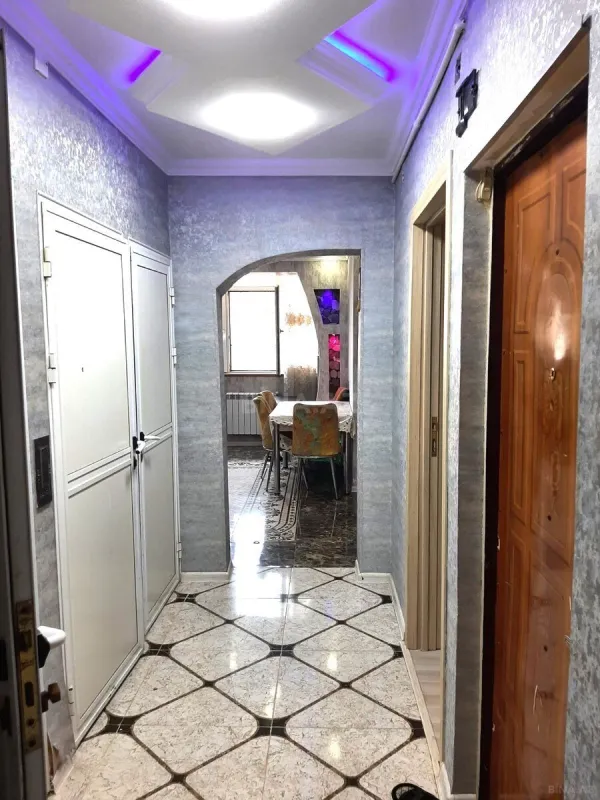 Satılır 2 otaqlı mənzil 60 m²