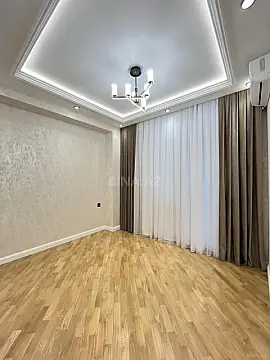 Satılır 3 otaqlı mənzil 98 m²