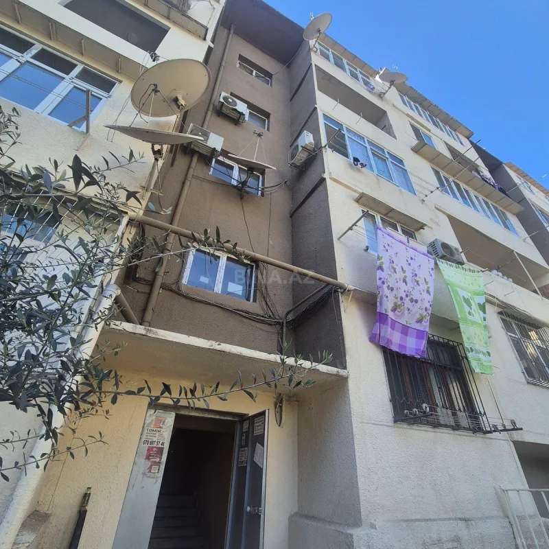 Satılır 2 otaqlı mənzil 65 m²